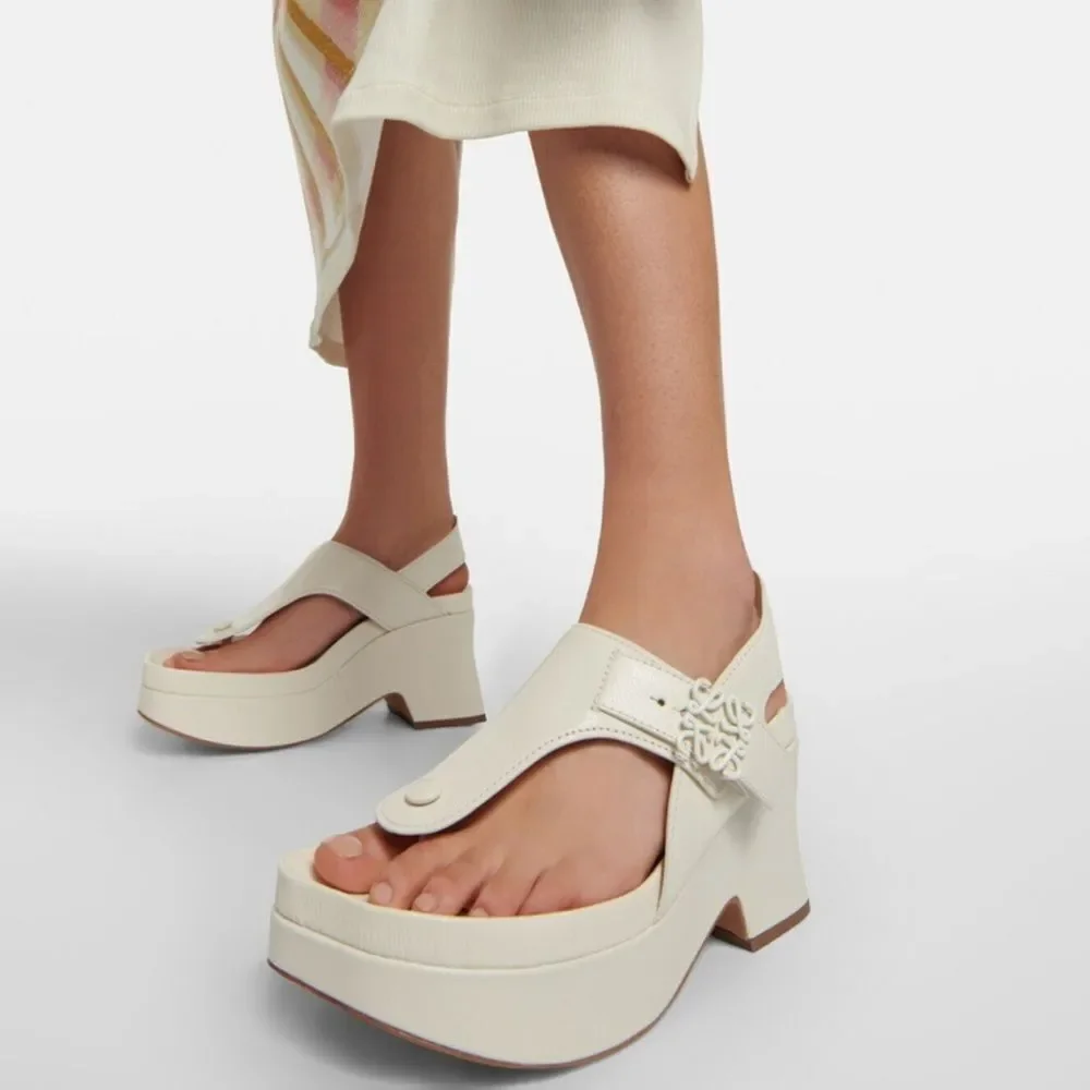 Loewe Ease leather platform thong sandals size 38